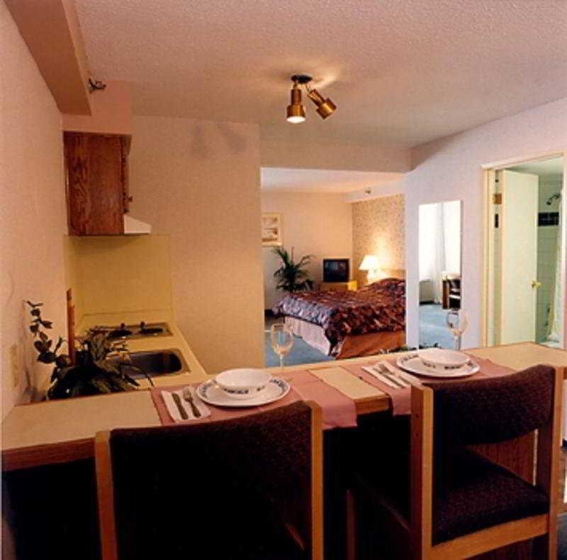 Executive Inn Express Vancouver Airport リッチモンド 部屋 写真